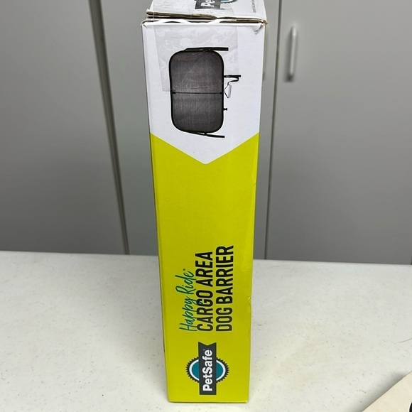 Pet Safe Happy Ride cargo Area Dog Barrier - Picture 4 of 8